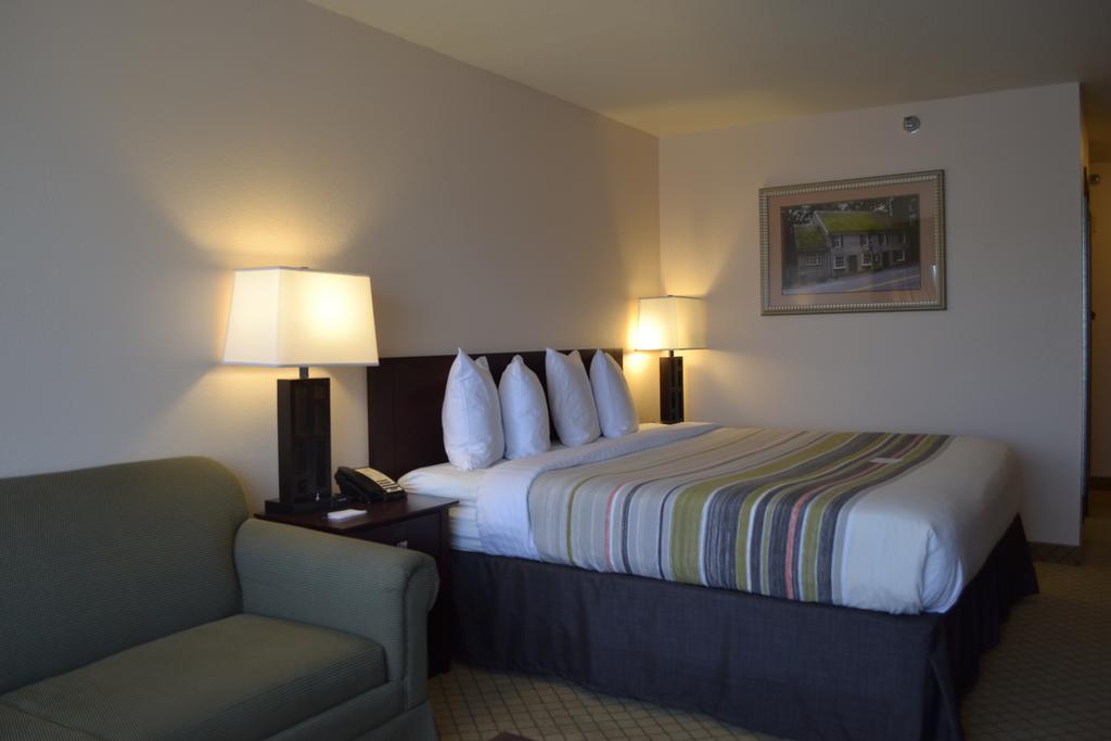 Country & By Radisson, Abingdon, Va Abingdon
